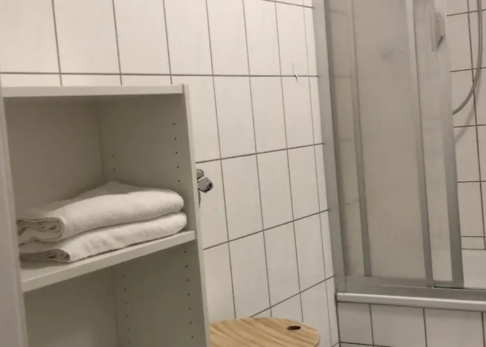 Fewo Im Dachgeschoss, 2 Zi, 45 Qm, Im Osten Von Leipzig